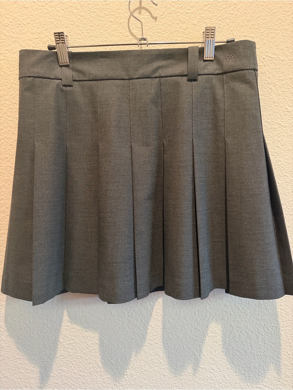 Aritzia Sunday Best Dark Gray Pleated Micro Skirt Dark Academia Preppy Retro 90s